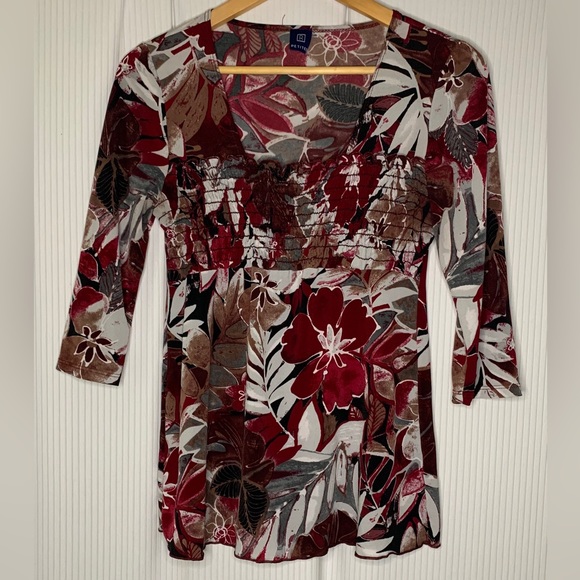 Red Floral Print Top With Rouged Chest - Small - Picture 1 of 7